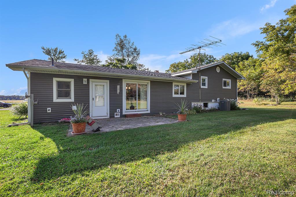 6881 S Kingston Road, Clifford, MI 48727 — Photo 16