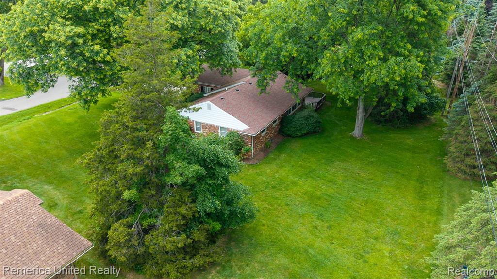 2223 Strader Drive, West Bloomfield, MI 48324 — Photo 5
