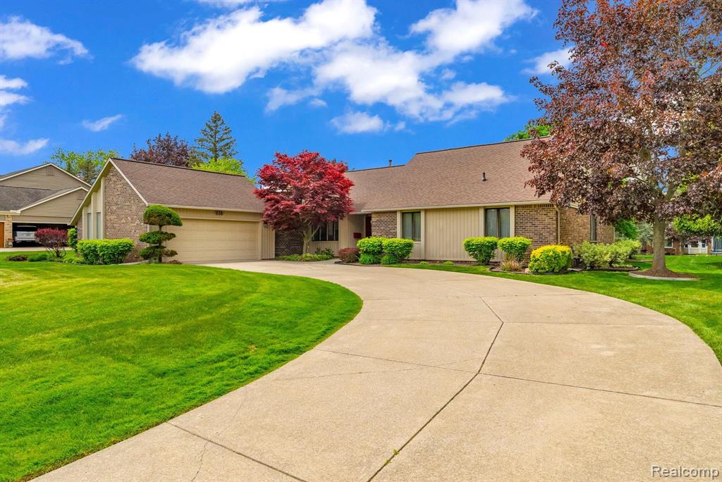 836 BOUTELL Drive, Grand Blanc, MI 48439 — Photo 4
