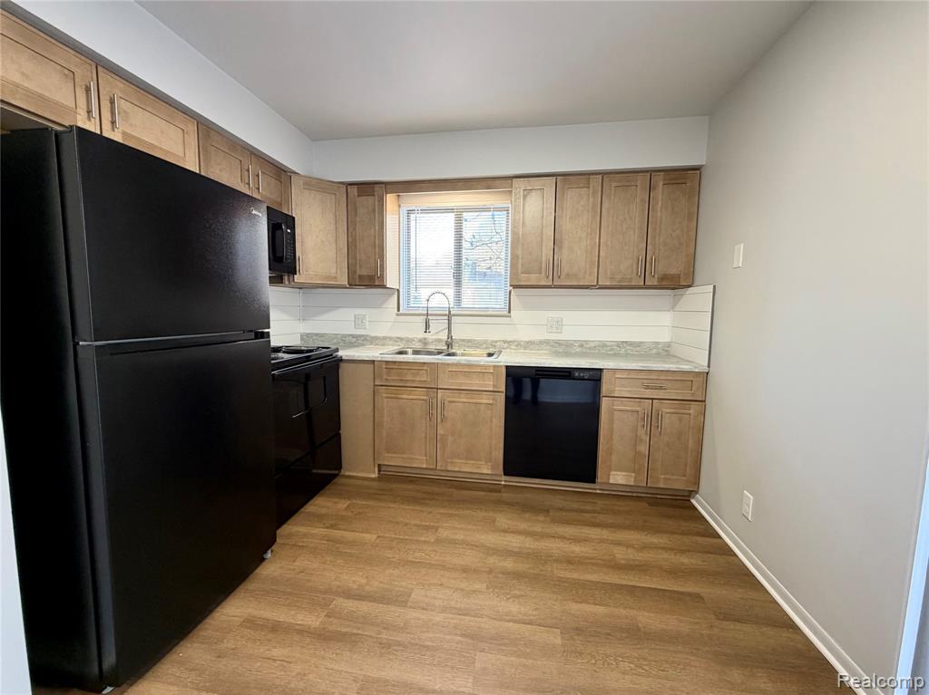 508 FAIRBROOK Street, Northville, MI 48167 — Photo 9