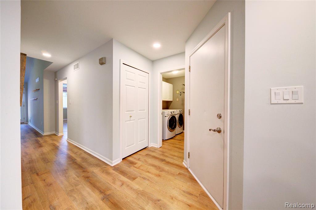 326 Redmaple Lane, 365, Brighton, MI 48116 — Photo 4