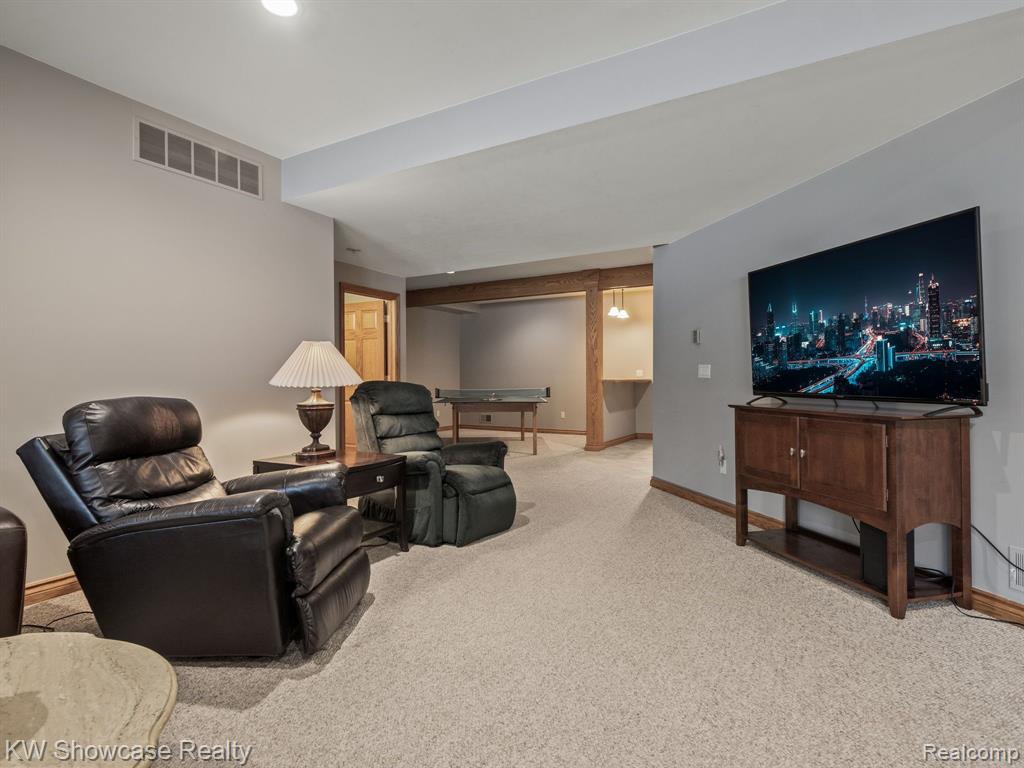 940 Dacea Court, White Lake, MI — Photo 35