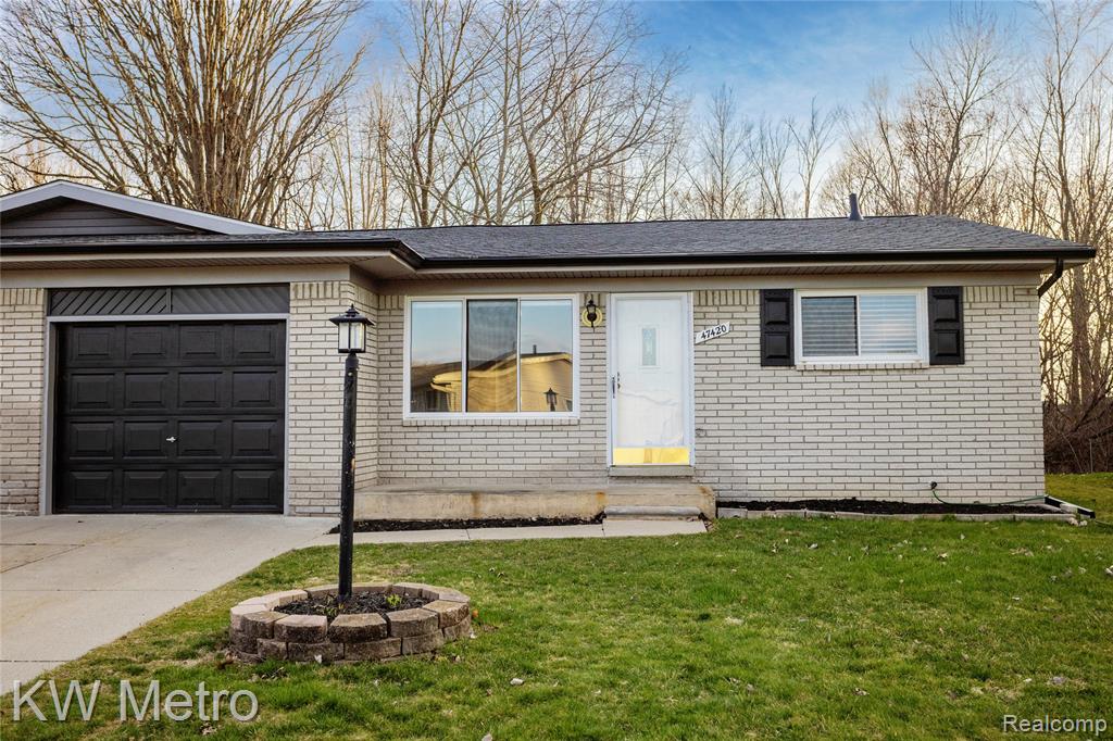 47420 Brent Court, Chesterfield, MI 48047 — front exterior