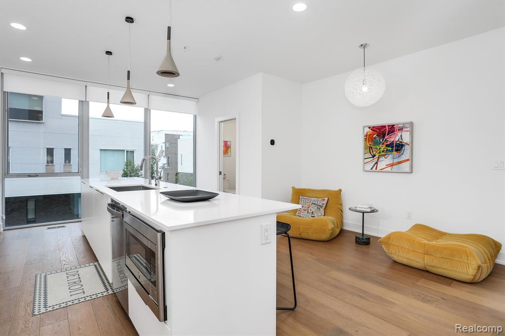 245 Alfred Street, Detroit, MI 48201 — Photo 11