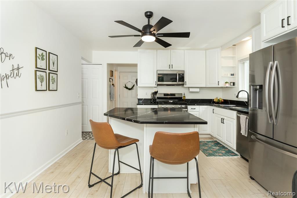 839 Dressler Lane, Rochester Hills, MI 48307 — Photo 13