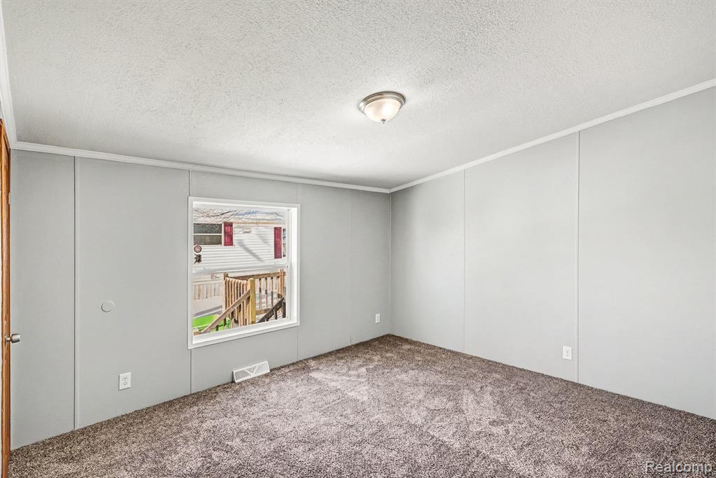3858 Apple Drive, Oakland, MI — Photo 12