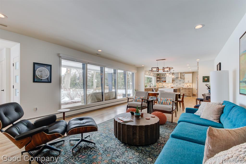805 N Pemberton Road, Bloomfield Hills, MI 48302 — Photo 13
