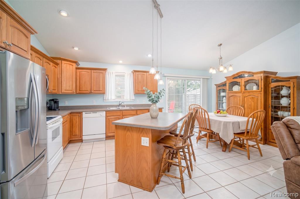 5075 Tacora Trail, Bridgeport, MI 48722 — Photo 6
