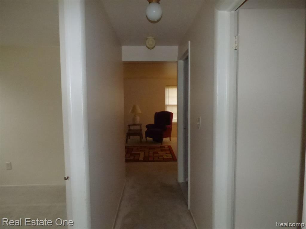 108 Princeton Drive, South Lyon, MI 48178 — Photo 21