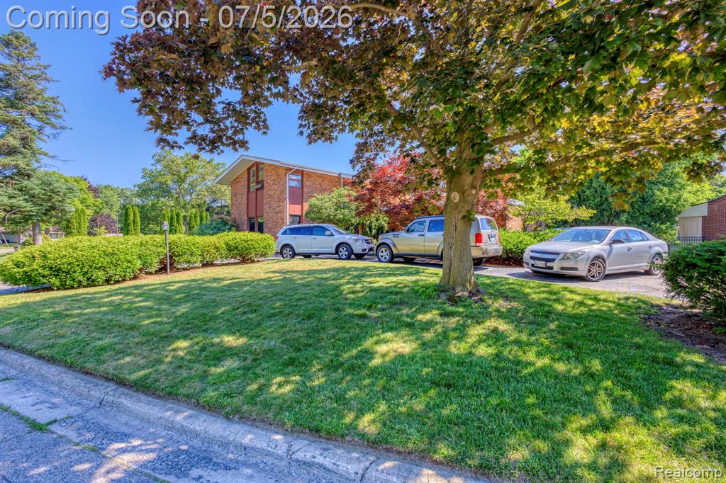 46 W Breitmeyer Place, Mount Clemens, MI 48043 — Photo 2
