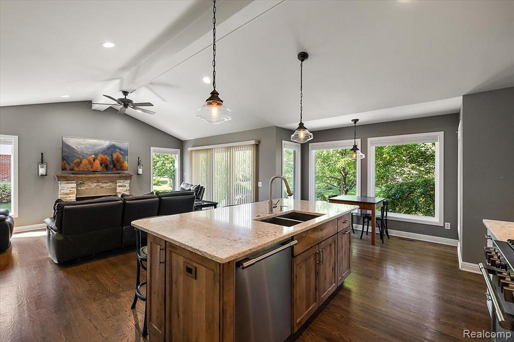 6591 Tree Knoll Drive, Troy, MI 48098 — Photo 15