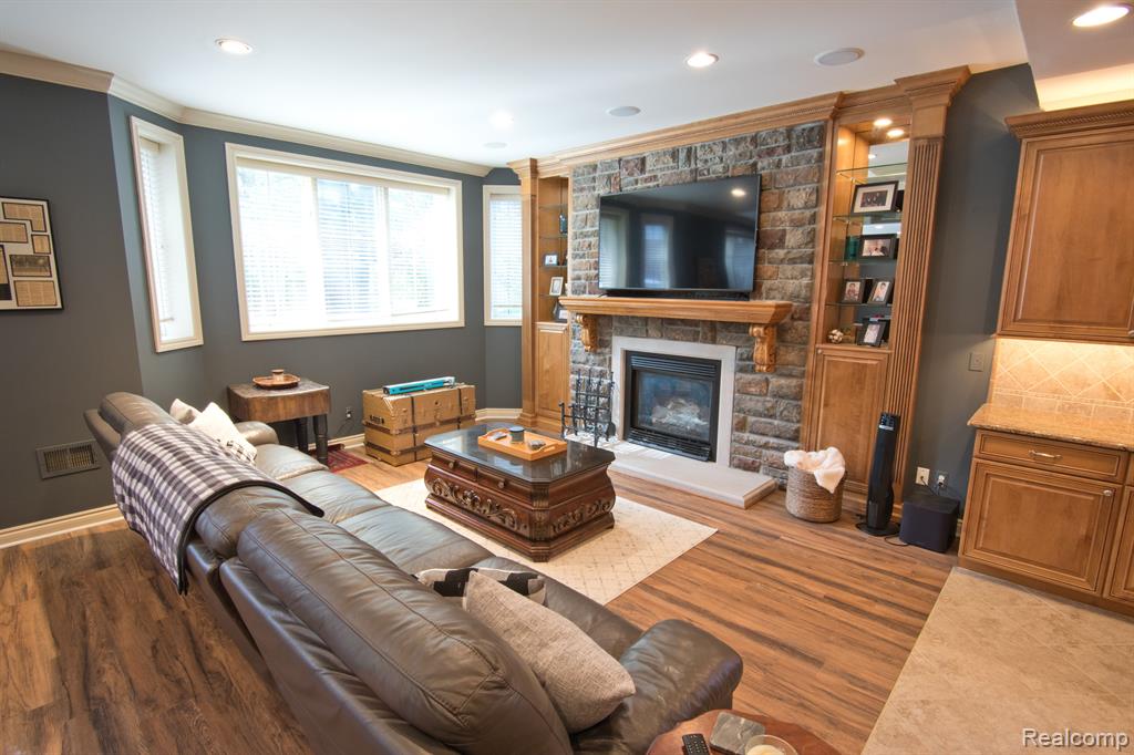 755 MAJESTIC, Rochester Hills, MI 48306 — Photo 43