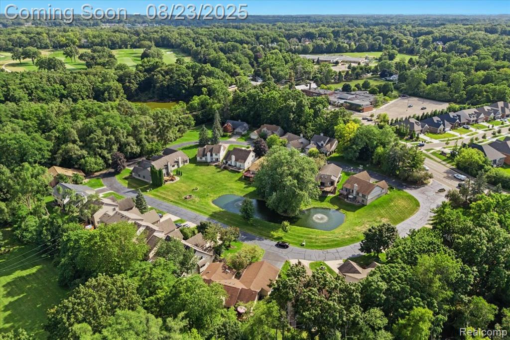5770 Point Of The Woods Drive, West Bloomfield, MI 48324 — Photo 32