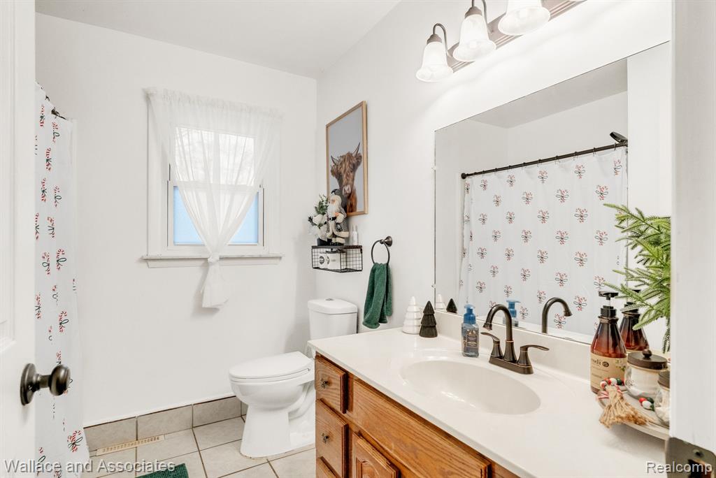 4440 Cambridge Drive, Port Huron, MI 48060 — Photo 31