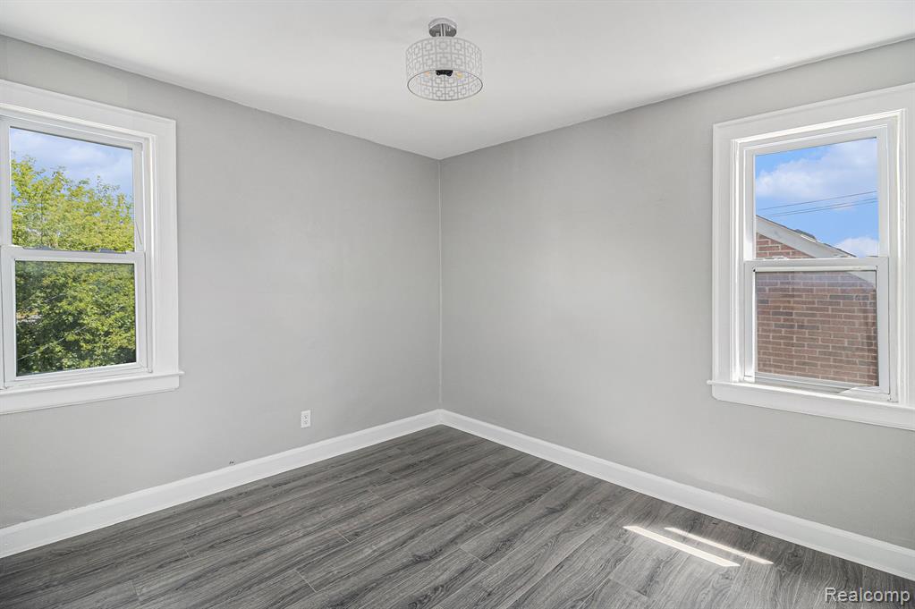 8040 Coyle Street, Detroit, MI 48228 — Photo 10