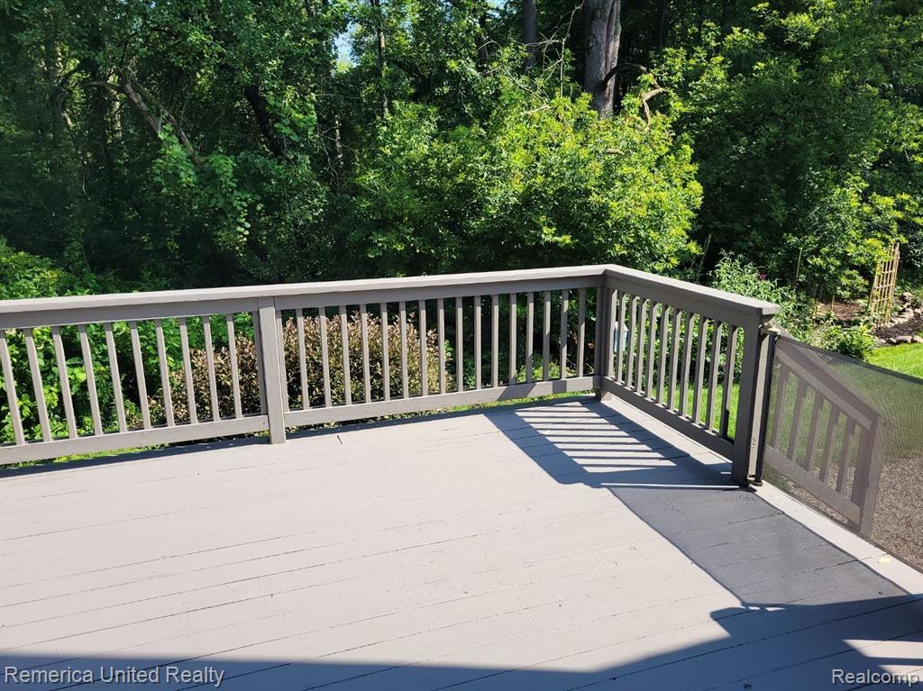 971 RIKKI ANN, Wixom, MI 48393 — Photo 26