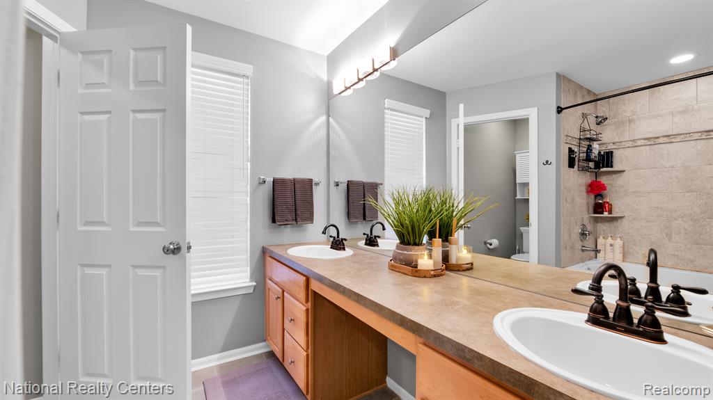 9634 Wexford Drive, Ypsilanti, MI 48198 — Photo 18