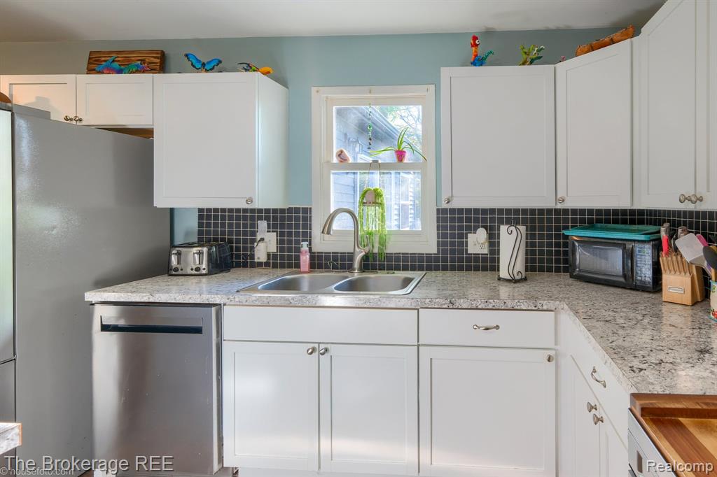 6288 Porter Road, Grand Blanc, MI 48439 — Photo 17