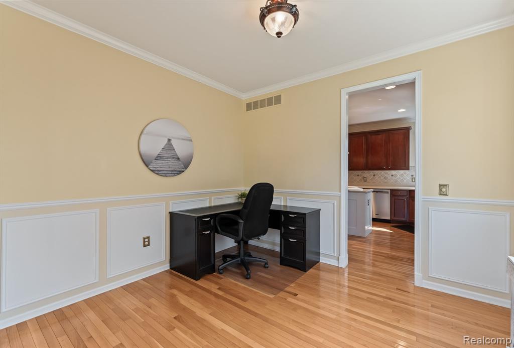 6060 Balmoral Way, Commerce Twp, MI 48382 — Photo 7