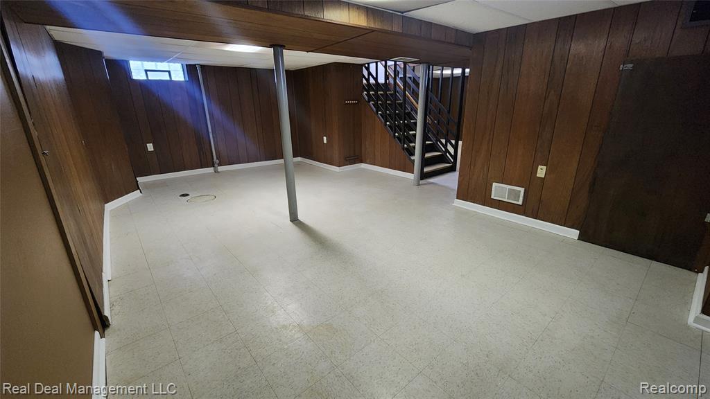 49 E Fairmount Avenue, Pontiac, MI 48340 — Photo 22