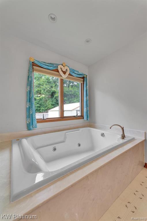 4626 Glenalda Drive, Clarkston, MI — Photo 24