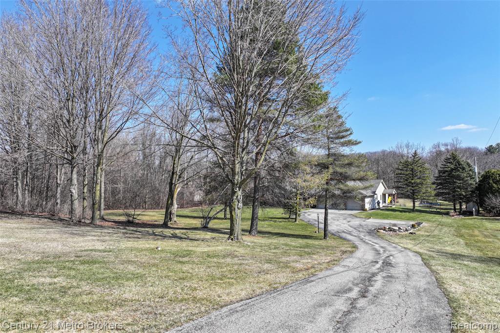 5464 N Seymour Road, Flushing, MI 48433 — Photo 53