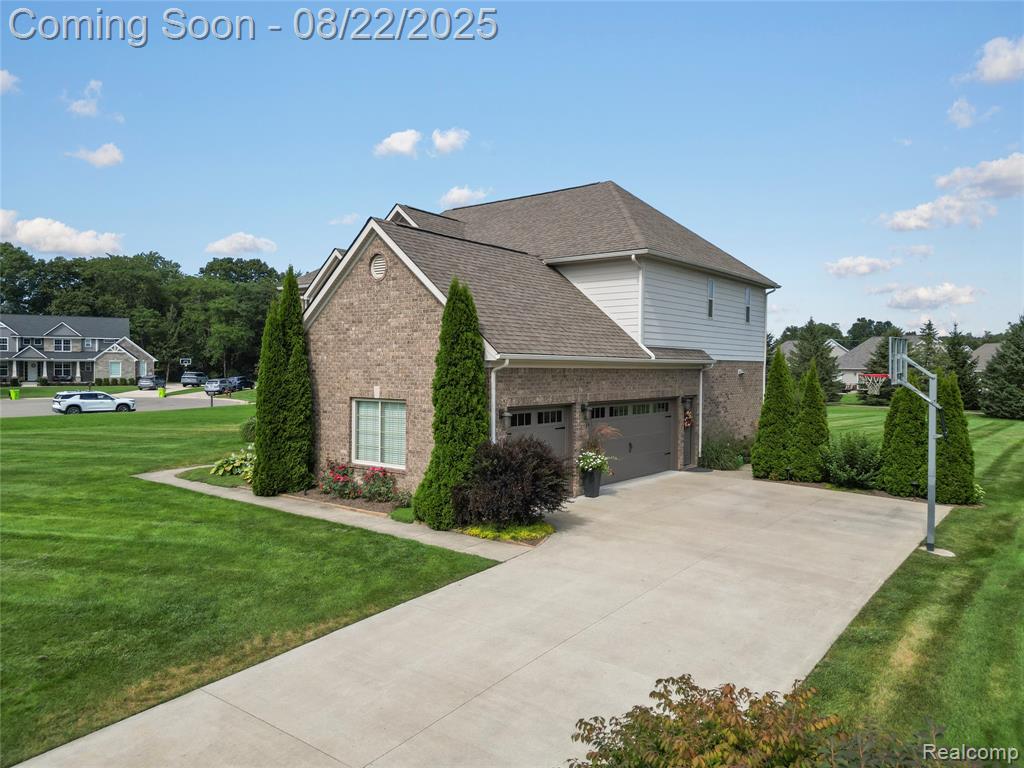 637 Edinburgh Circle, Highland, MI — Photo 37