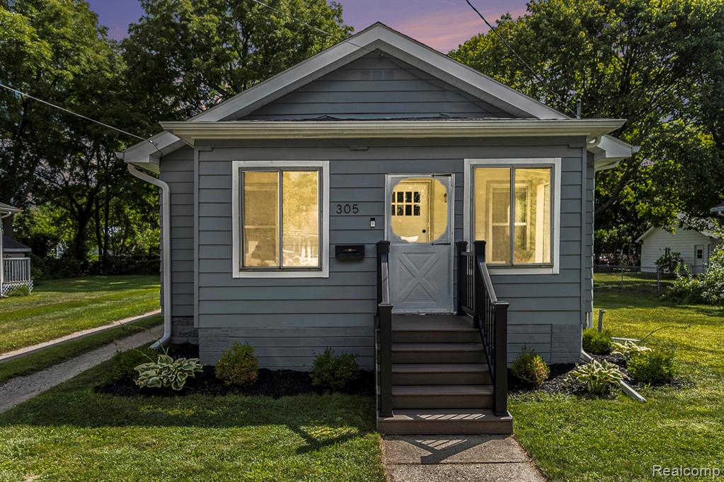 305 Center Street, Holly, MI 48442 — Photo 17