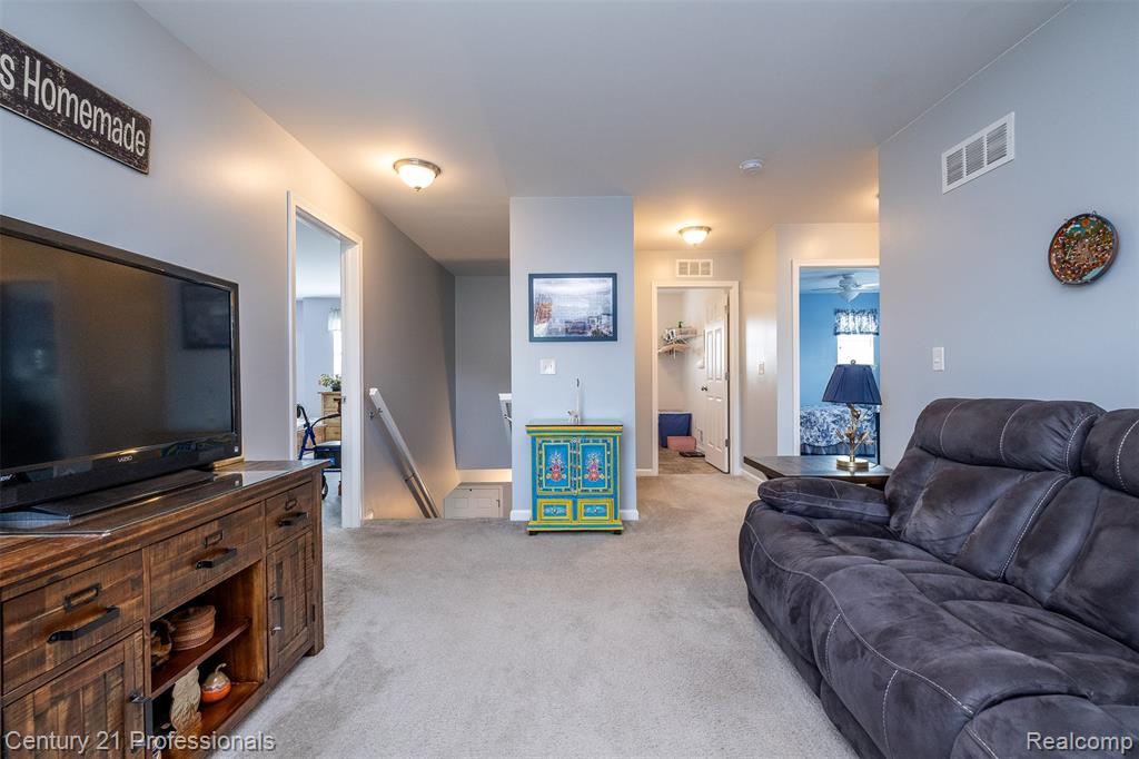 6755 Shula, Ypsilanti, MI 48197 — Photo 39