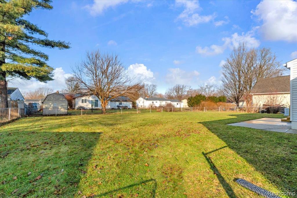 4460 Bristolwood Drive, Flint, MI 48507 — Photo 26