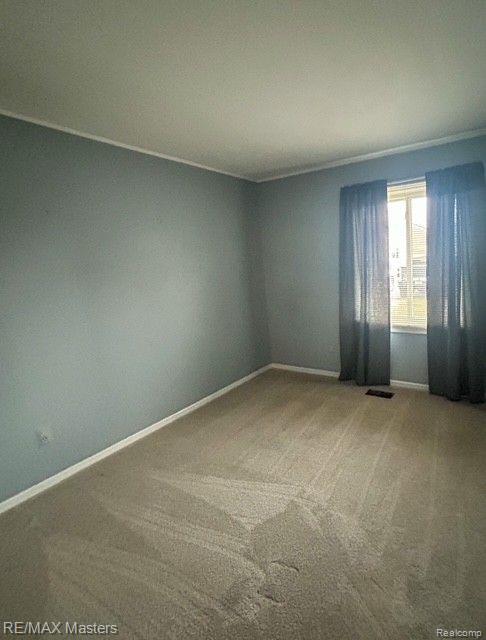 726 CLAIRE POINTE Circle, Saint Clair Shores, MI 48081 — Photo 19