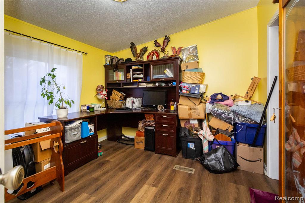 9002 Arnold Road, Ira, MI — Photo 25