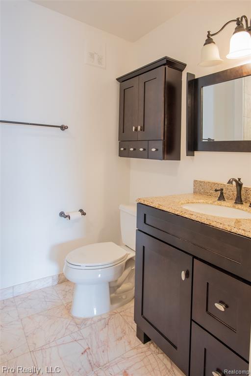 3559 Port Cove Drive, Waterford, MI 48328 — Photo 18