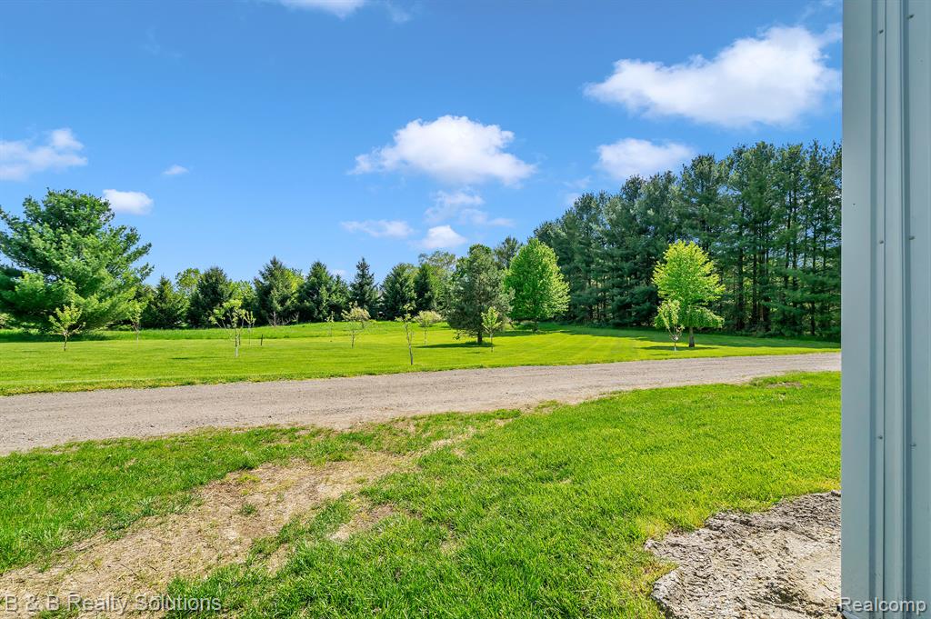 2864 N BLACKS CORNERS Road, Imlay City, MI 48444 — Photo 53