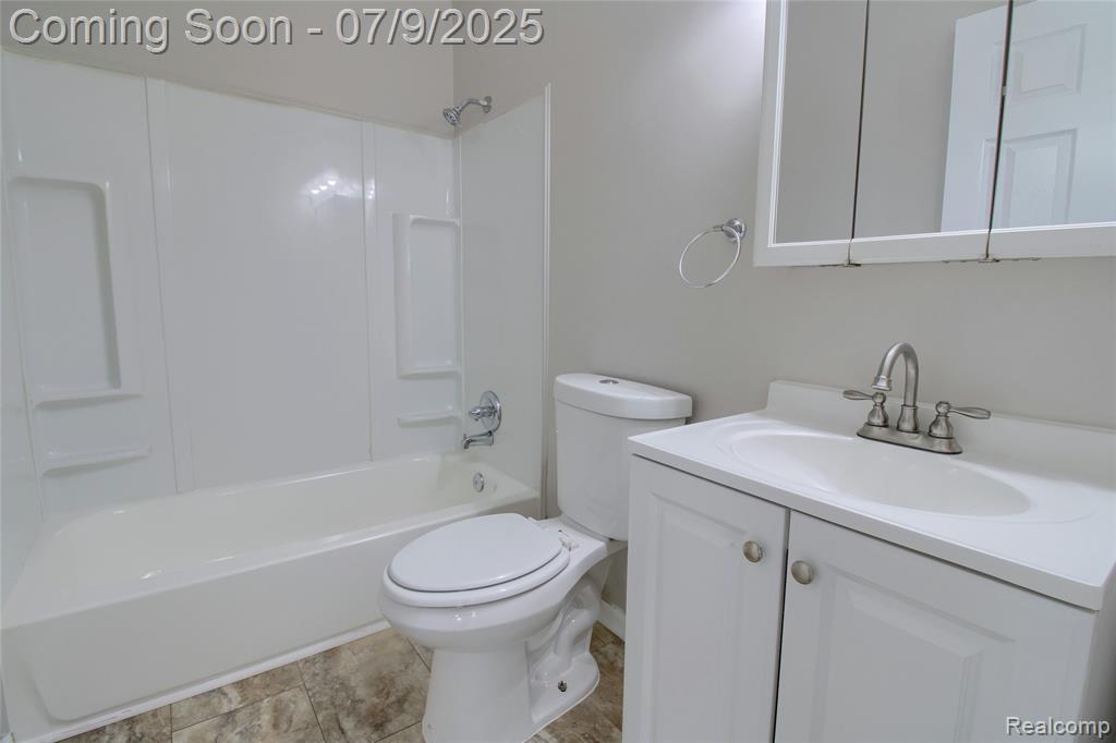 7218 Theut Avenue, Warren, MI 48091 — Photo 17