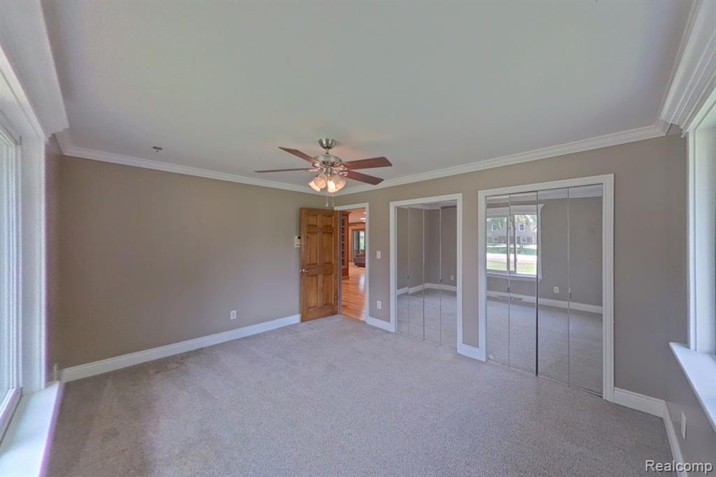 6523 ELLINWOOD Drive, White Lake, MI 48383 — Photo 44