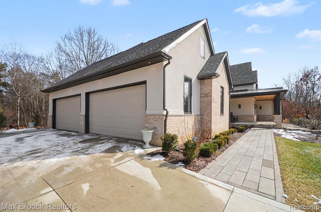 668 Pinery Boulevard, Lake Orion, MI 48362 — Photo 49
