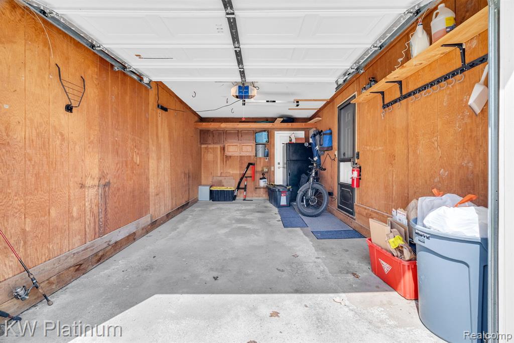 38215 Maple Forest Boulevard E, Harrison Township, MI — Photo 32