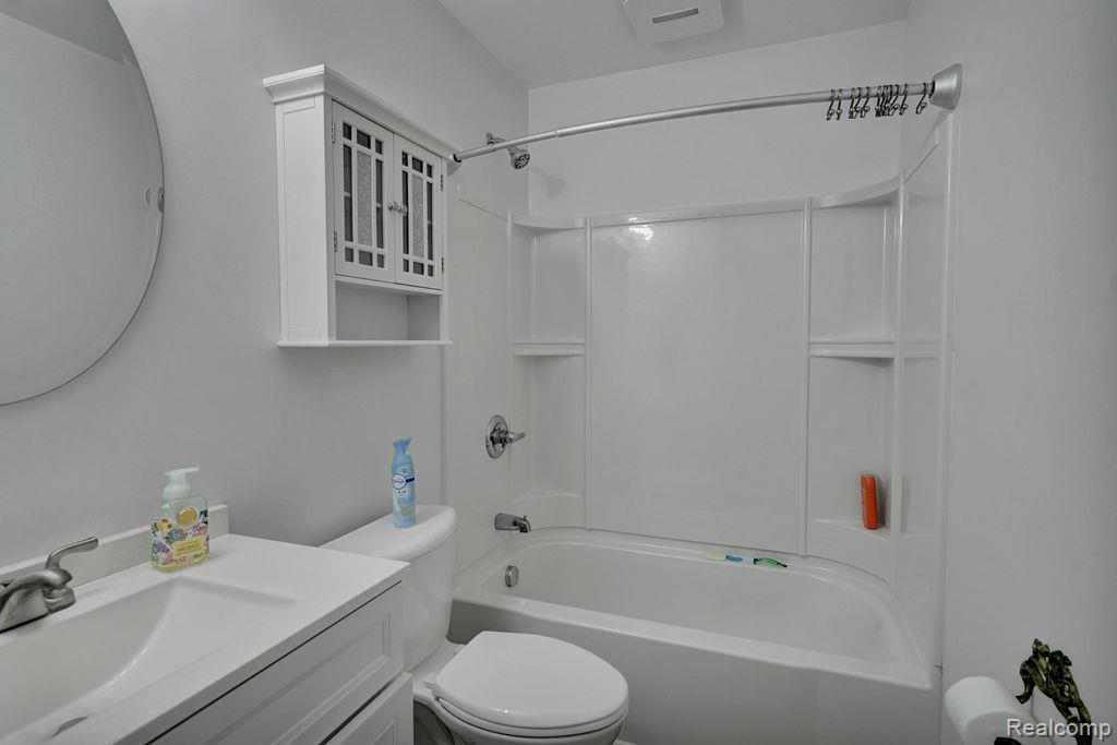615 Lincoln Street, Lapeer, MI 48446 — Photo 13
