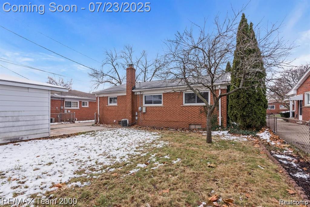 6600 Shadowlawn Street, Dearborn Heights, MI 48127 — Photo 2