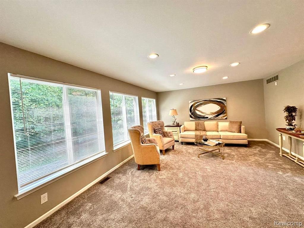8676 W WALDEN Drive, Van Buren, MI 48111 — Photo 21