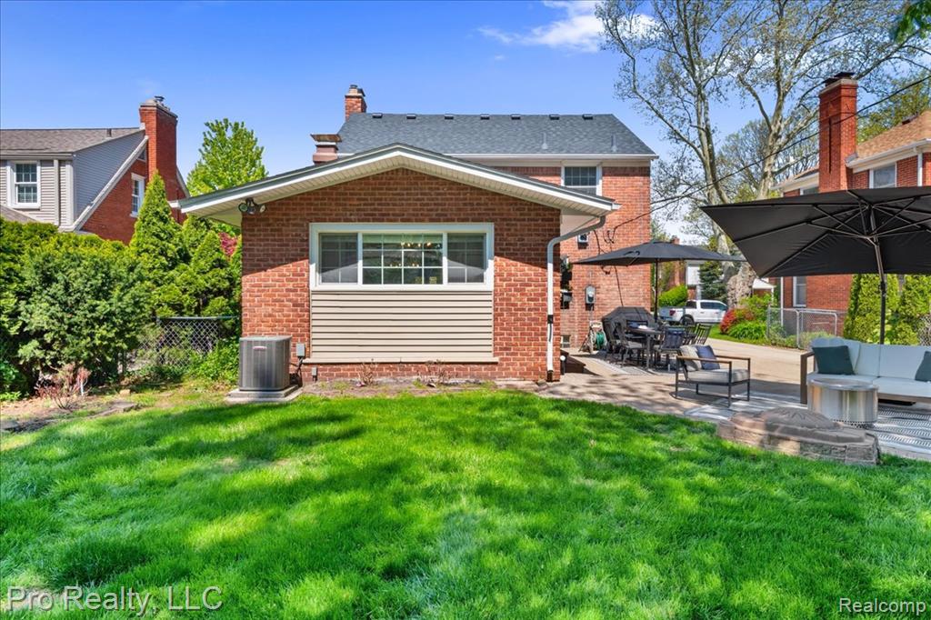 429 Roland Road, Grosse Pointe Farms, MI 48236 — Photo 29