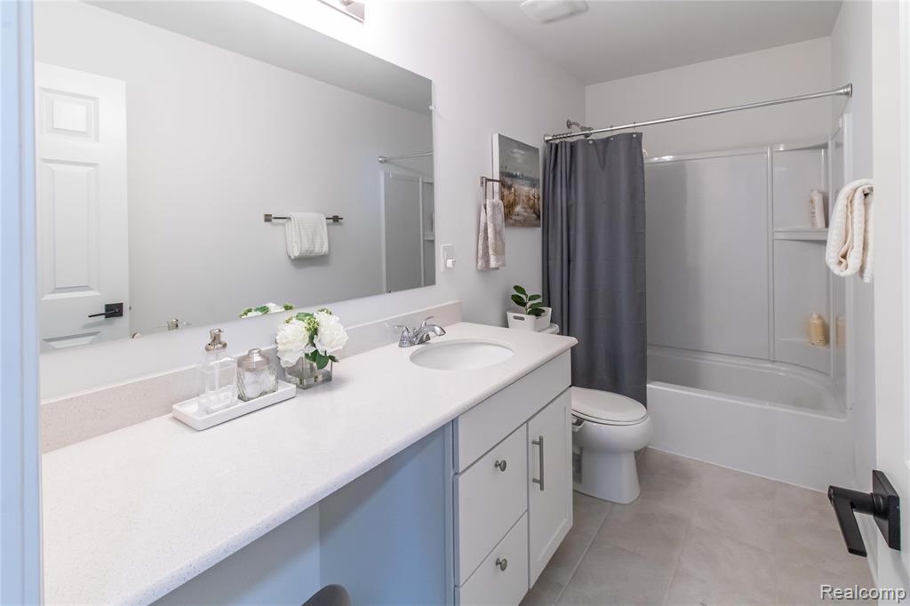 58295 International Drive, South Lyon, MI 48178 — Photo 36