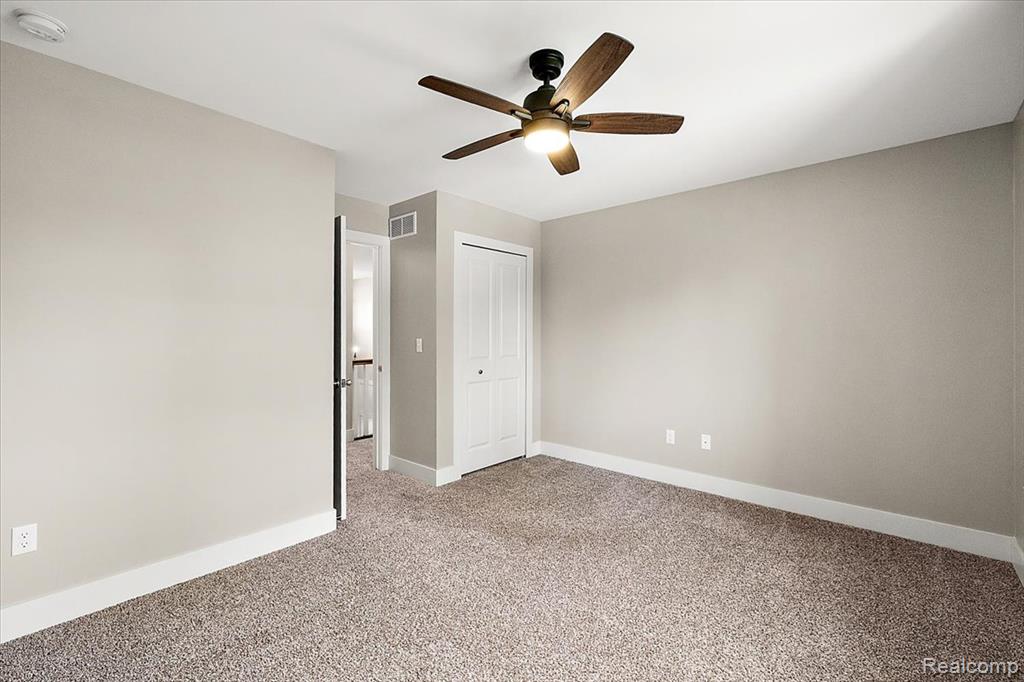 4253 Mandalay Avenue, Royal Oak, MI 48073 — Photo 27