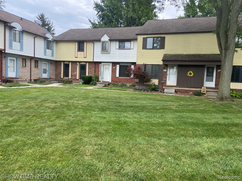 8418 HICKORY Drive, Sterling Heights, MI 48312 — Photo 2