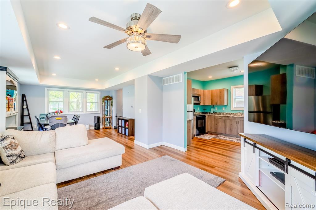 616 Hubble Street, Monroe, MI 48161 — Photo 13