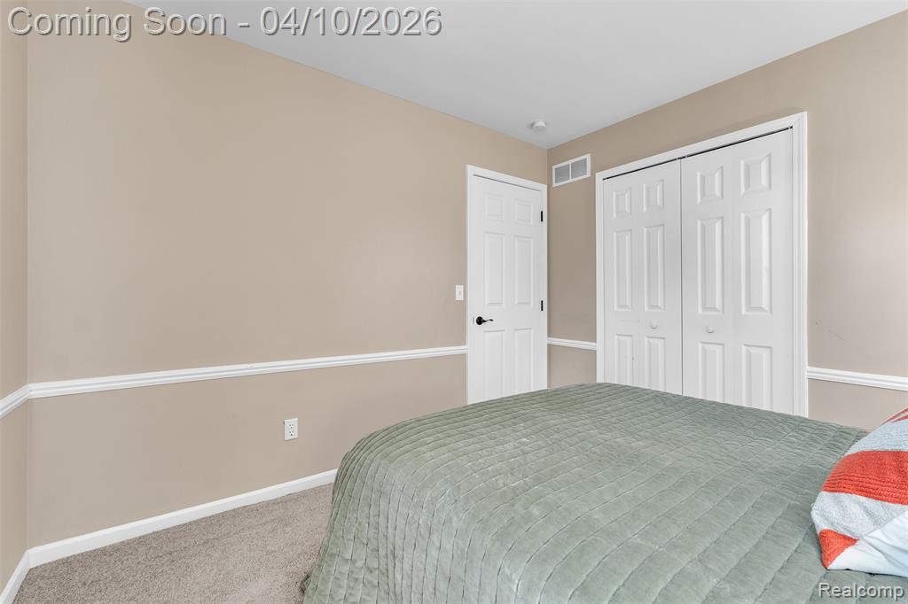 47105 Larchmont Drive, Canton, MI 48187 — Photo 36