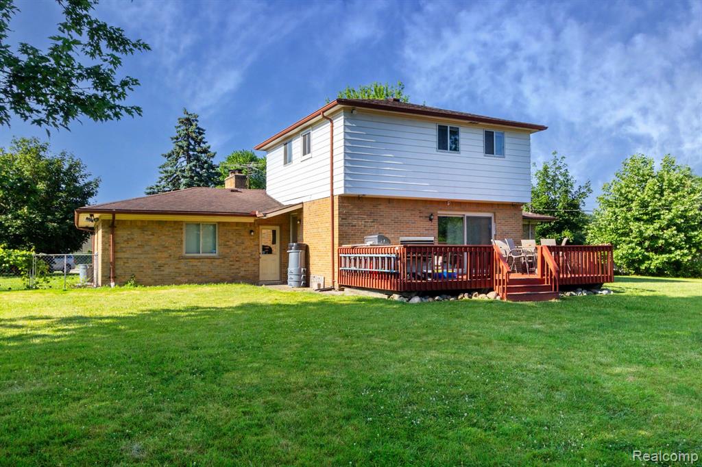8345 E 14 Mile Road, Sterling Heights, MI 48312 — Photo 33