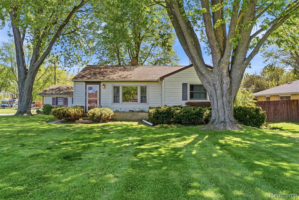 7230 N Center Road, Mount Morris, MI 48458 — Photo 3