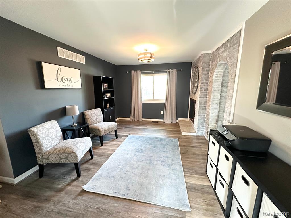 6700 WOONSOCKET Street, Canton, MI 48187 — Photo 15